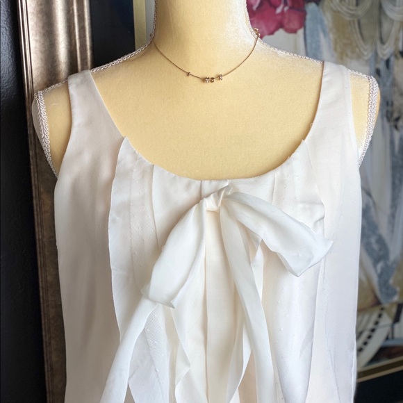 LOFT  Shortsleeve cream blouse tank top  size xs - Picture 4 of 9